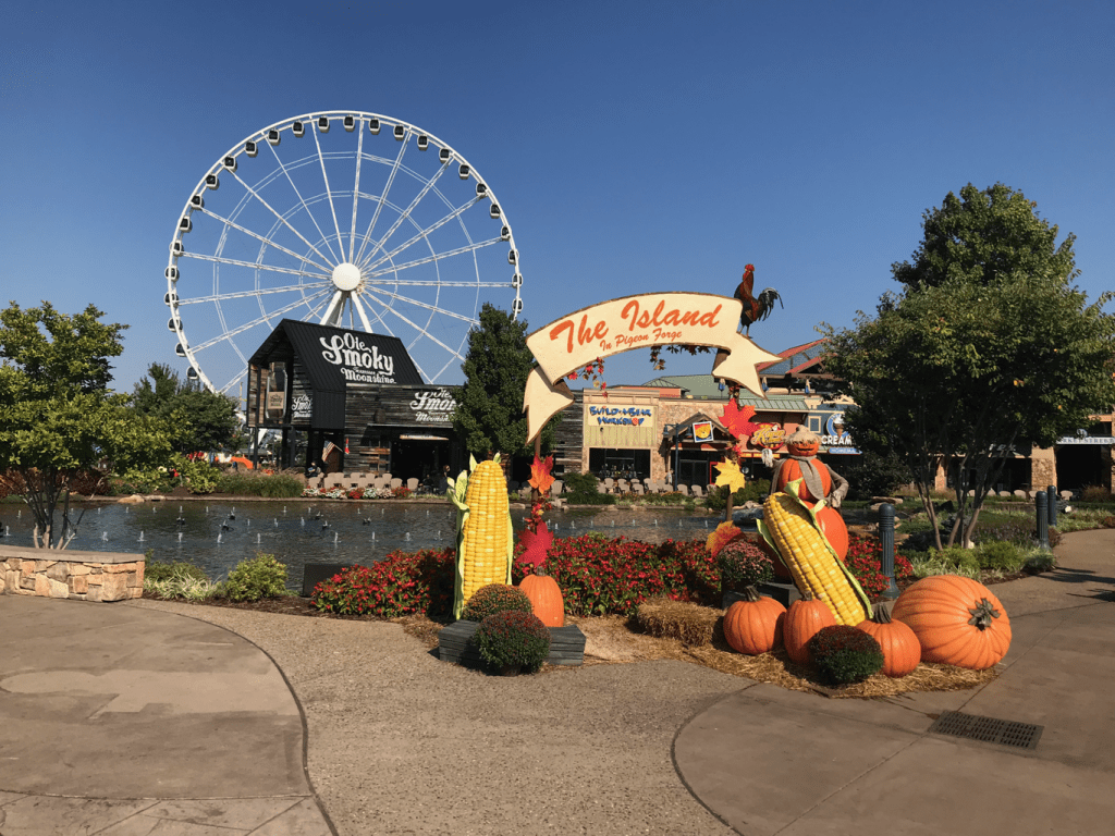 Top 10 Things To Do This Fall In Pigeon Forge And Gatlinburg Topjump